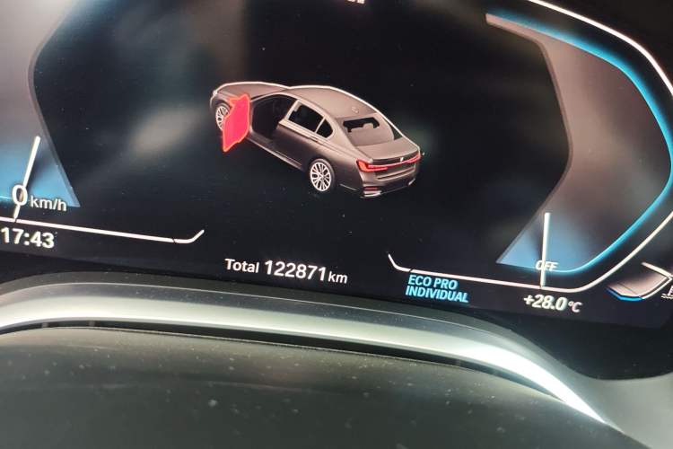 Used BMW 7 Series 2019 740Li Leading Model M Sport Package Odometer Close Up