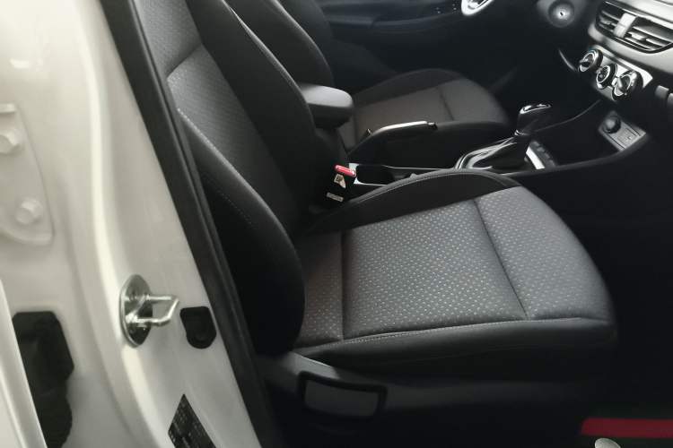 Used Hyundai Celesta 2018 1.6L Automatic GL Enjoyment Version China V Standard
