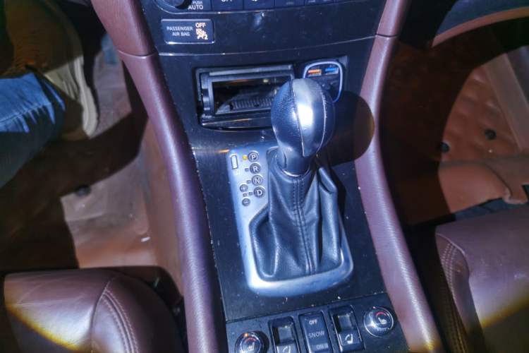 Used Infiniti QX50 2013 2.5L Two-Wheel-Drive Elegant Edition
