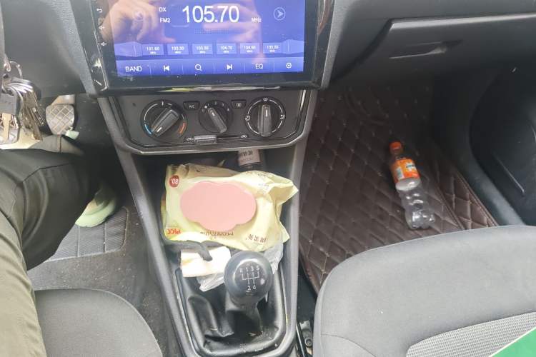 Used Volkswagen Jetta 2019 Dream Edition 1.4L Manual Fashion Version