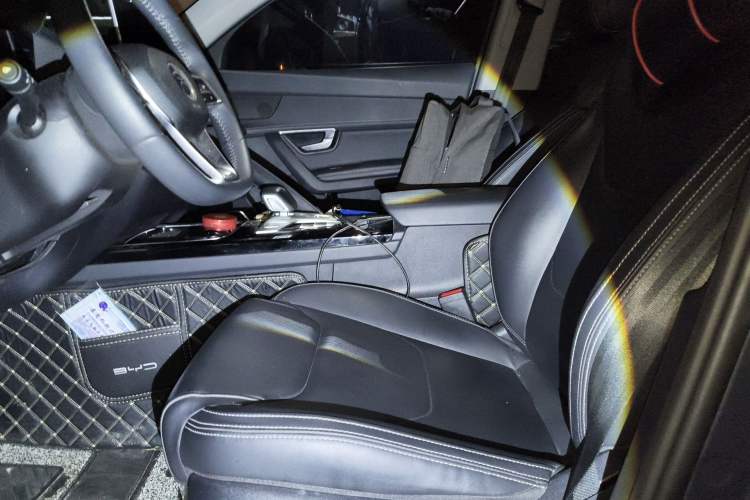 Used BYD Song Pro 2019 1.5T Automatic Elite Edition Left Front Seat