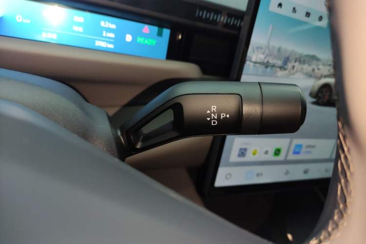 Used Lynk & Co Z10 2025 95 kWh 702 km All-Wheel Drive Intelligent Driving Ultra