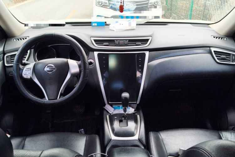 Used Nissan X-Trail 2014 2.5L CVT Leading Edition 4WD