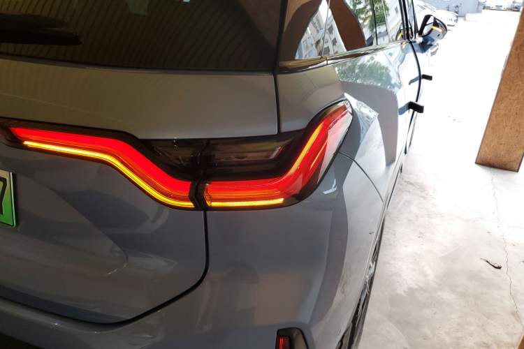 Used Nio ES6 2019 430 km Performance Version Right Rear Taillight