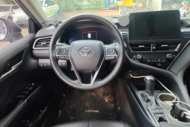 Used Toyota Camry 2021 2.5G Luxury Edition
