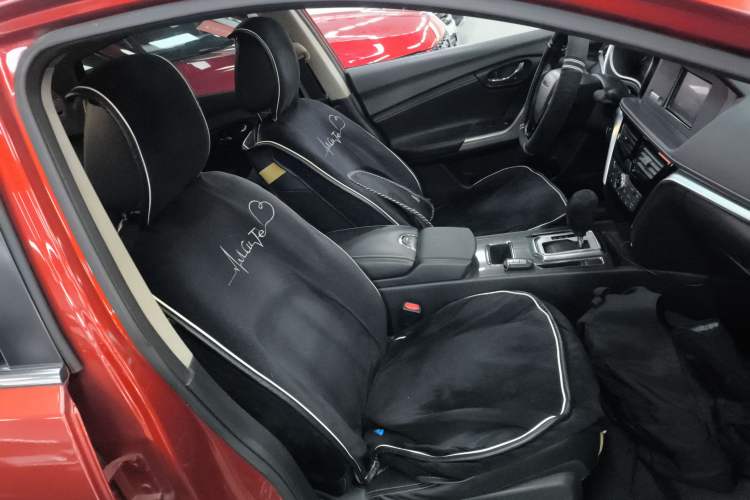 Used Venucia T90 2017 2.0L CVT Smart Edition
