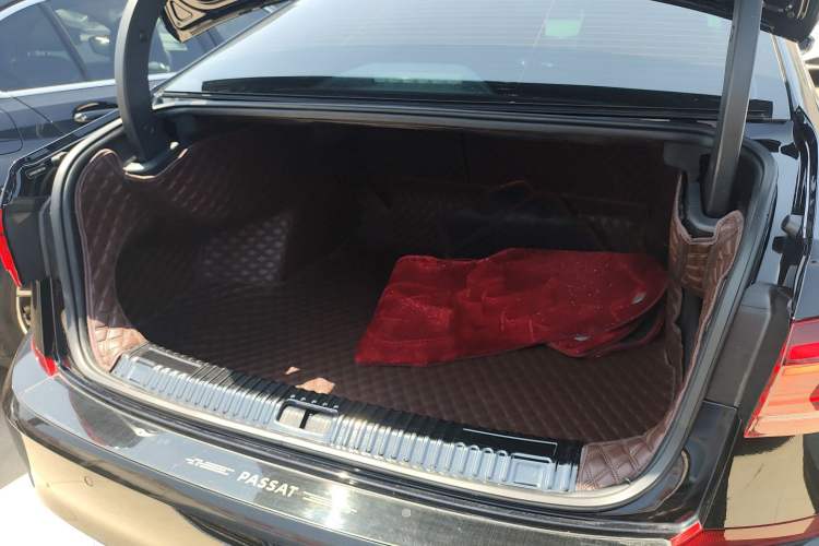 Used Volkswagen Passat 2024 380TSI Starry Dragon Edition Trunk