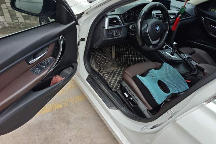 Used BMW 3 Series 2019 320Li Fashion Model
