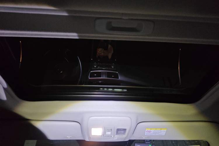 Used Mazda CX-5 2015 2.0L Automatic Two-Wheel Drive Urban Version
