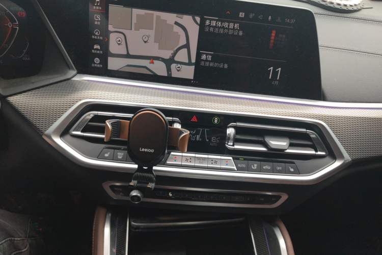 Used BMW X6 2022 Restyled xDrive40i M Sport Package Audio And AC Panel