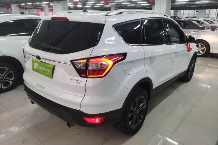 Used Ford Kuga 2019 EcoBoost 180 Two-Wheel-Drive Platinum Edition China VI Standard
