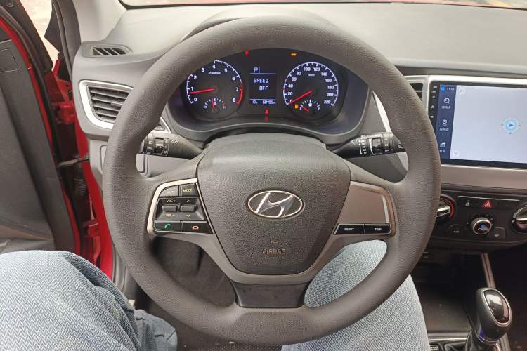 Used Hyundai Verna RV 2017 1.4L Automatic Cool Edition GLS China V Emission Standard
