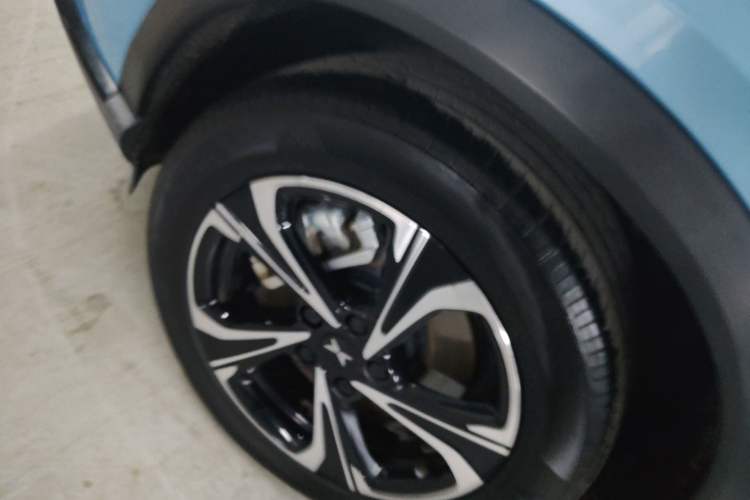 Used XPeng G3 2020 520i Luxury Edition Left Front Wheel Hub