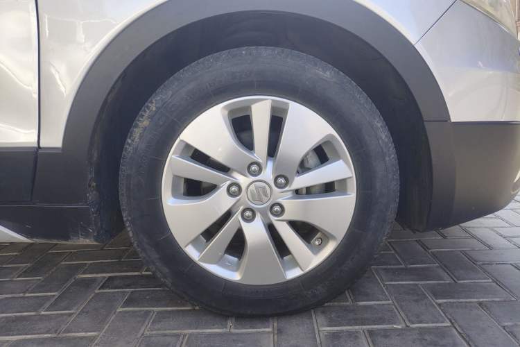 Used Suzuki S-Cross 2014 1.6L CVT Two-Wheel Drive Elite Version