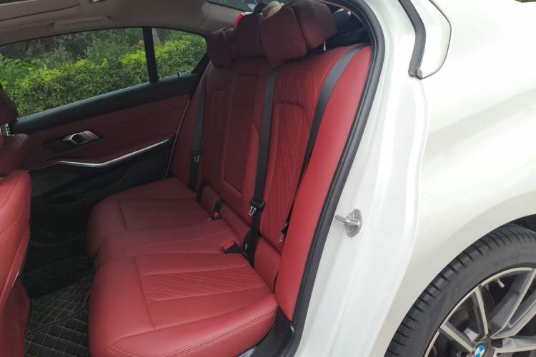 Used BMW 3 Series 2024 320Li M Sport Package Left Rear Seat