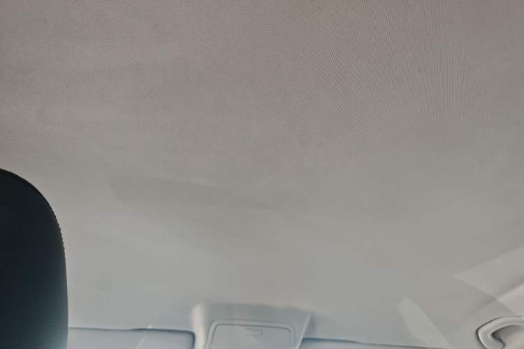 Used Volkswagen Tiguan 2015 1.8TSI Automatic Two-Wheel Drive Comfort Edition Headliner