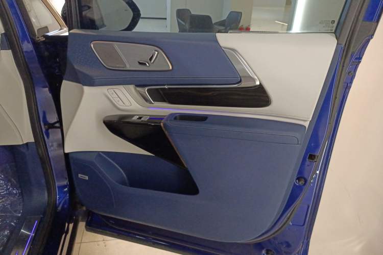 Used Buick Century 2023 2.0T Six-Seater Yinshi Edition