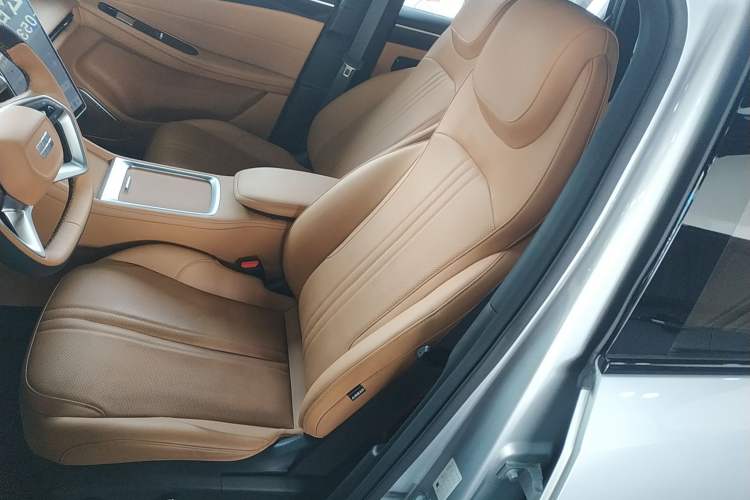 Used Geely Galaxy L7 2025 EM-i 115km Exploration+ Edition Left Front Seat