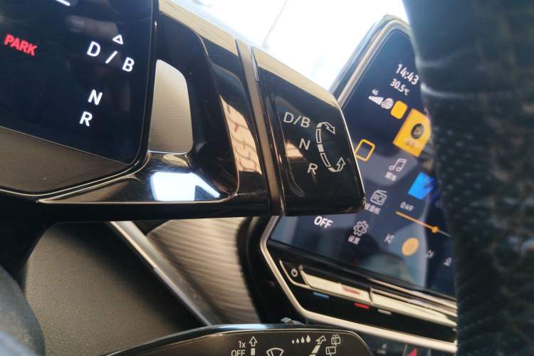 Used Volkswagen ID.4 CROZZ 2024 Revised Version PURE+ Gear Lever