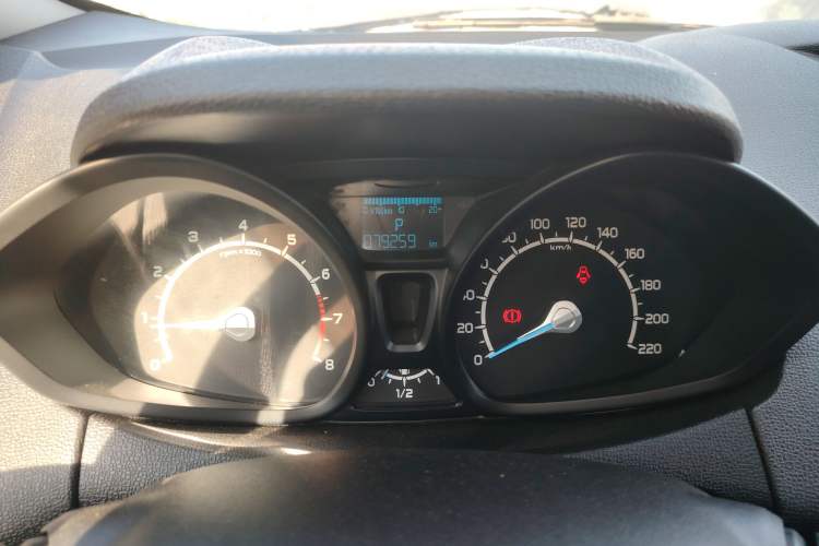 Used Ford EcoSport 2013 1.5L Automatic Fashion Model
