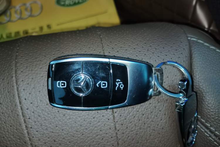 Used Mercedes-Benz E-Class 2023 Updated E 300 L Luxury Edition
