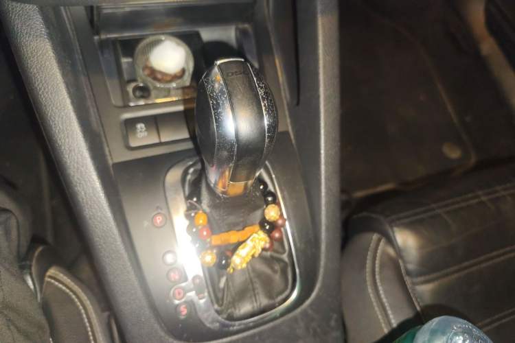 Used Volkswagen Scirocco 2010 2.0 TSI Sport Edition Gear Lever