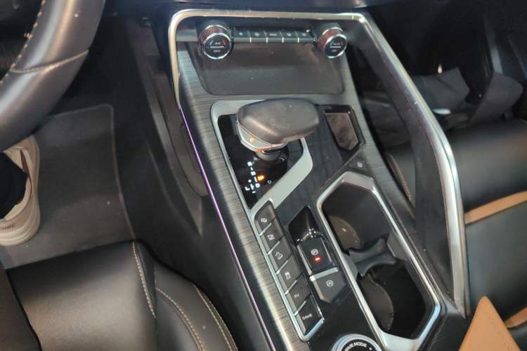 Used Geely Auto Monjaro New Energy 2019 400T Yuxingzhe Pure Electric Range 80 km
