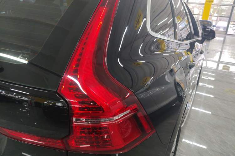 Used Volvo XC60 2022 B5 4x4 Zhiyi Luxury Edition