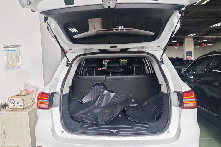 Used Roewe RX5 2020 20T Automatic 4G Connected Million Edition
