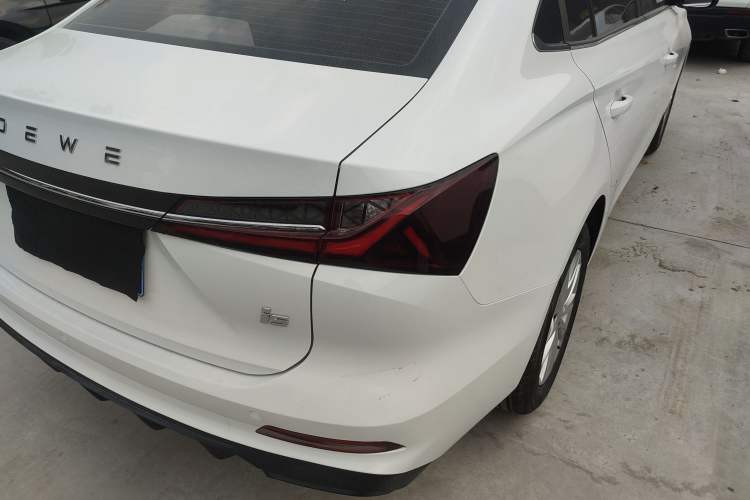 Used Roewe i5 2026 Model 1.5L CVT Luxury Version