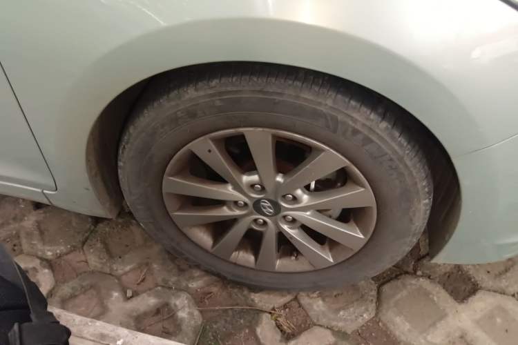 Used Hyundai Mistra 2014 1.8L Automatic Smart GLS
