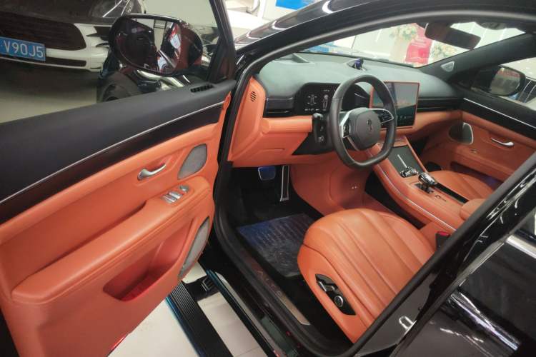 Used Hima AITO M7 2024 1.5T Intelligent Driving Rear-Drive Ultra Version 6 Seats Driver Seat