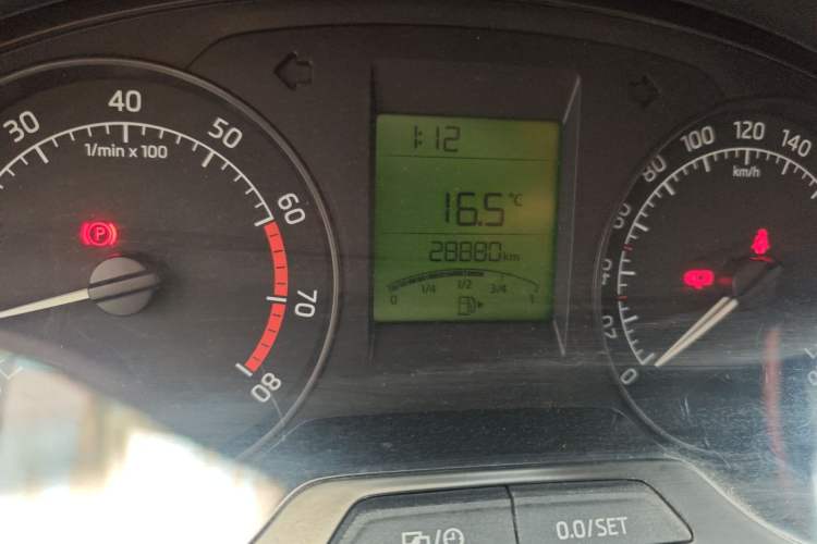 Used Skoda Rapid 2013 1.4L Manual Enjoyment Model Odometer Close Up