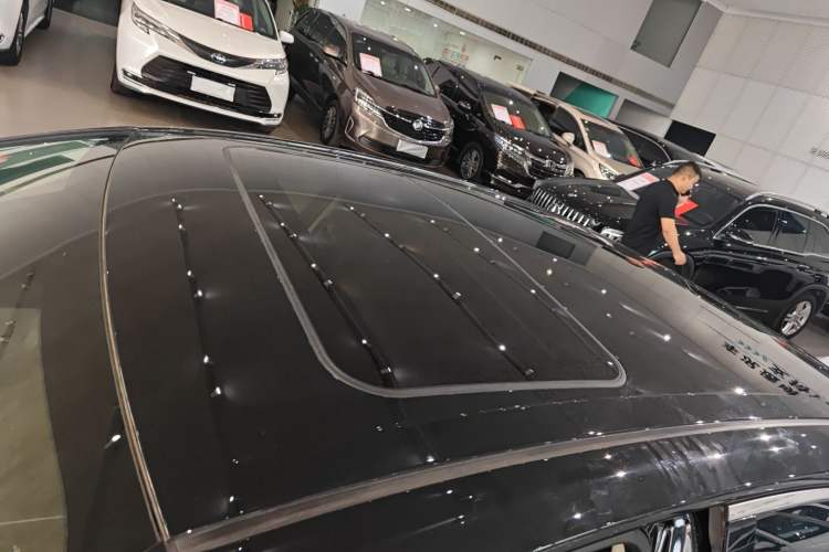 Used Toyota Camry 2024 Dual-Motor 2.0 HGVP Luxury Edition Roof