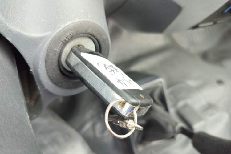 Used King Long Golden Way 2022 2.2L Jetway Van High Roof V22H Interior 1