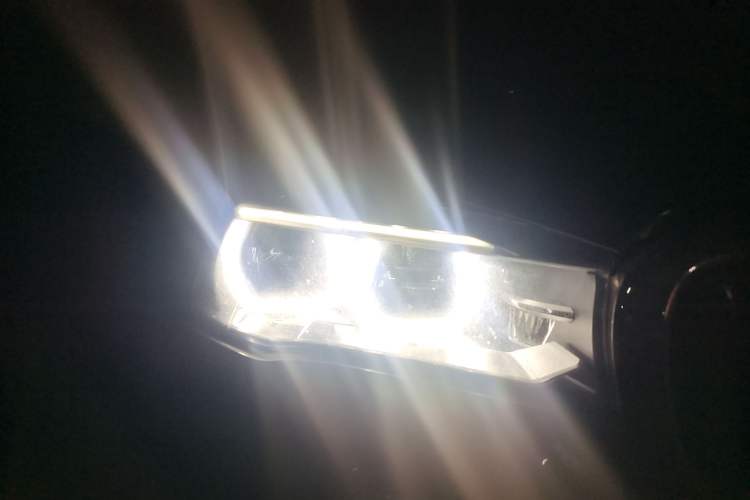 Used BMW X5  Exterior 6