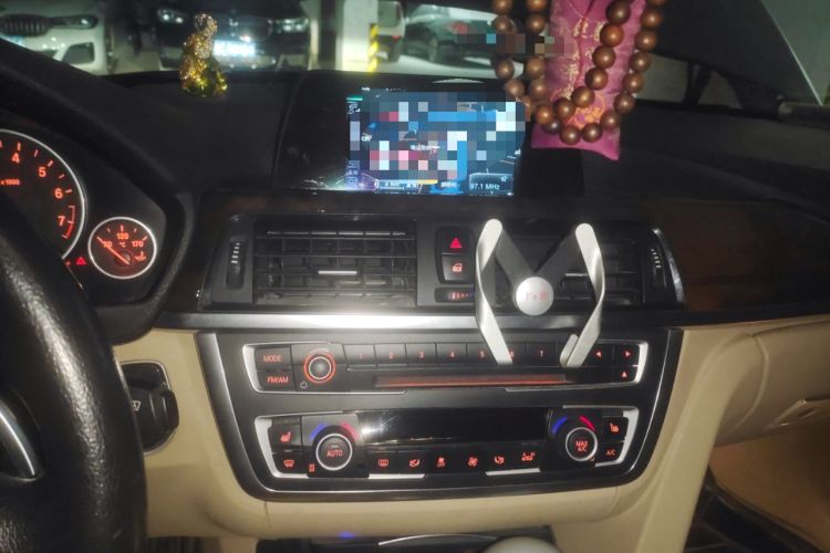 Used BMW 3 Series 2014 320Li Luxury Design Package