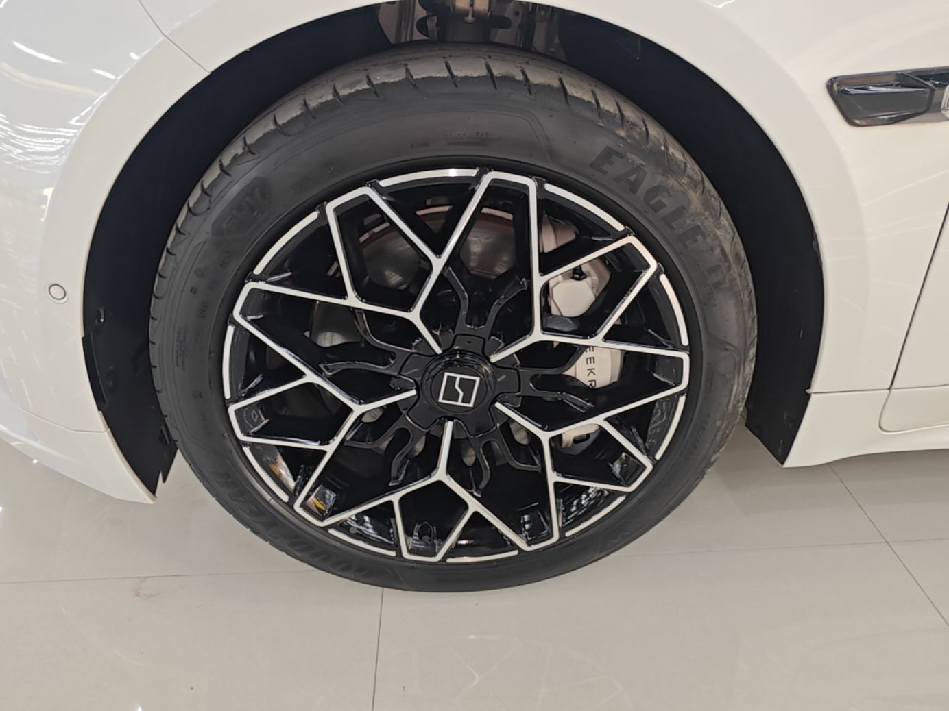 Zeekr 001 2024 WE Edition 100 kWh Rear-Drive — снимка 10