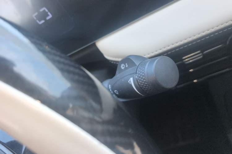 Used Geometry E Firefly 2023 320KM Cute & Handsome Tiger 5 Seats
