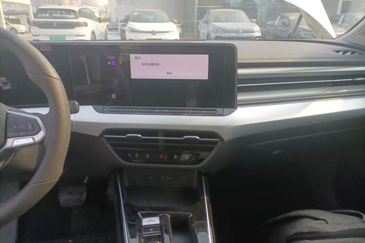 Used Volkswagen Lamando 2025 Lavida L 280TSI DSG Cool & Spicy Edition Audio And AC Panel