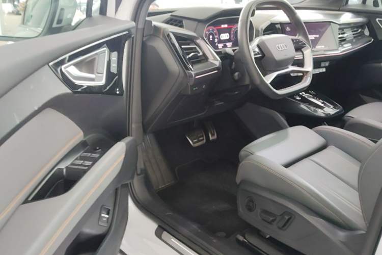 Used Audi Q4 e-tron 2024 40 e-tron Boundary Edition

