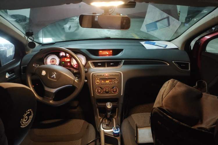 Used Peugeot 308 2012 1.6L Automatic YouShang Model Headliner