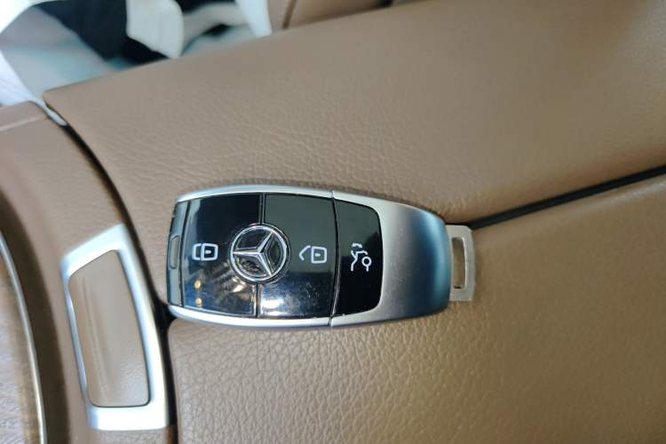 Used Mercedes-Benz E-Class 2021 Facelift E 300 L Stylish Edition
