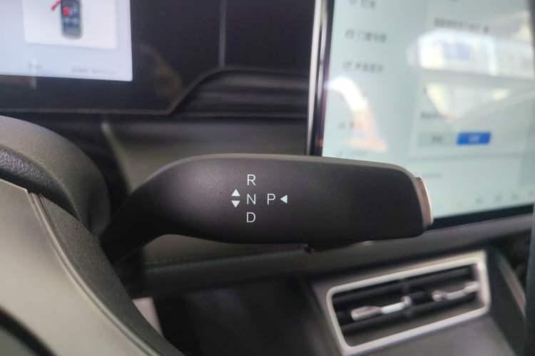 Used BYD Qin L 2025 EV 545KM Excellence Edition Gear Lever