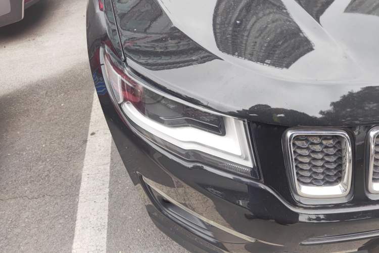 Used Jeep Compass 2017 200T Automatic Family Edition
