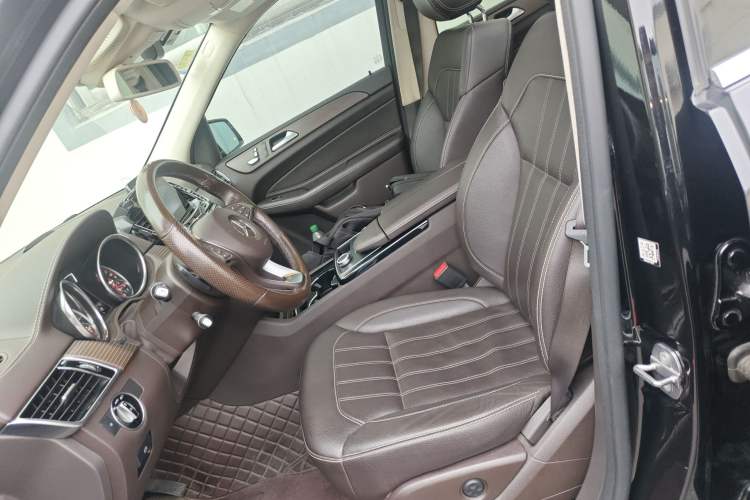 Used Mercedes-Benz GLE 2018 GLE 320 4MATIC Dynamic Edition Collector's Edition Left Front Seat