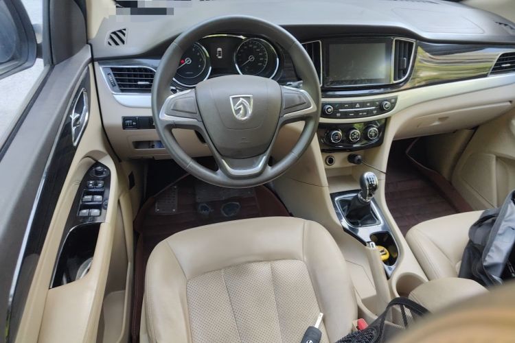 Used Baojun 730 2016 1.5L Manual Comfort Version 7 Seats China V Emission Standard