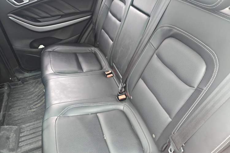 Used Chery Tiggo 7 2018 FLY Model 1.5T Automatic Jingxiang Edition China V Standard Left Rear Seat