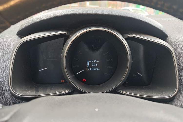 Used CHANGAN OSHAN CX70 2016 1.6L Manual Comfort Model
