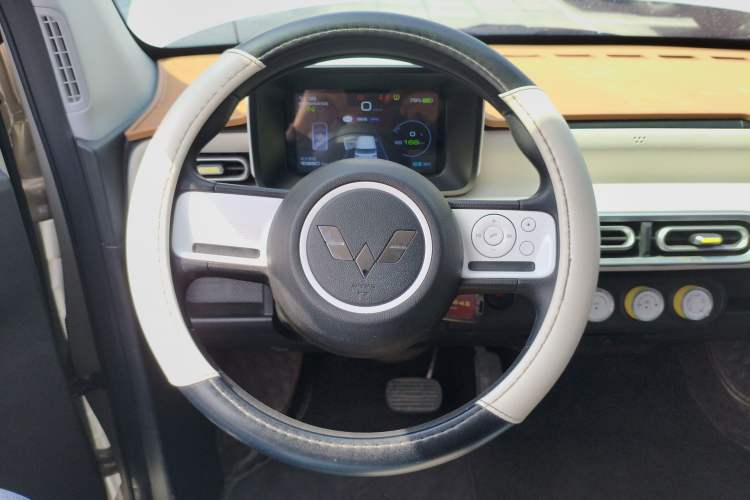 Used Wuling Hongguang MINIEV 2024 3rd Generation 215km Youth Edition Steering Wheel